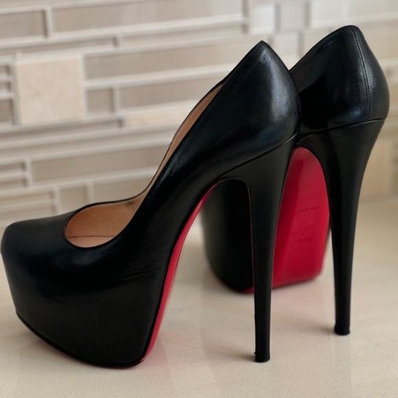 Daffodil Louboutin - Picture 6 of 8